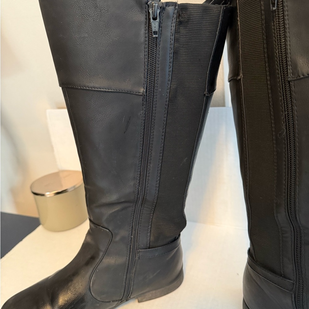 Black Faux-Leather Knee-High Boots Ladies Size 8W Gold Hardware - Picture 5 of 11